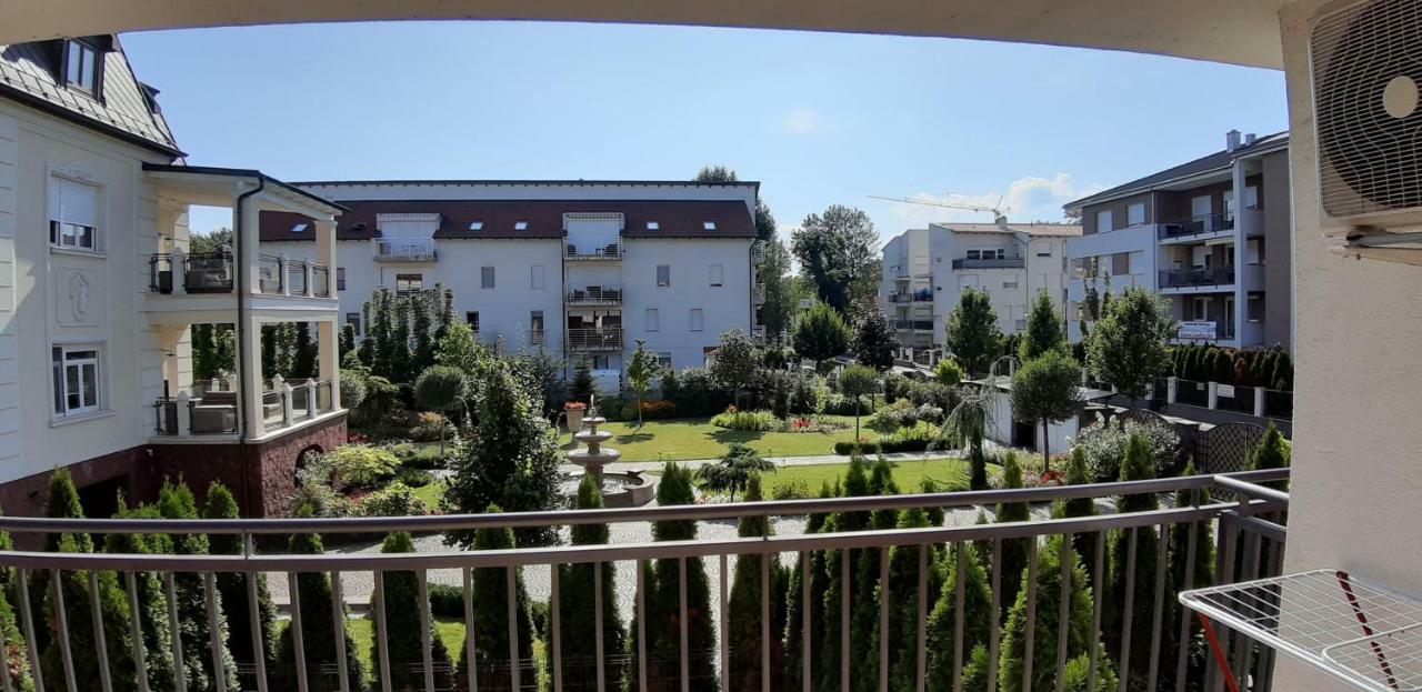 Riviera Wellness Apartman Siófok Exteriér fotografie